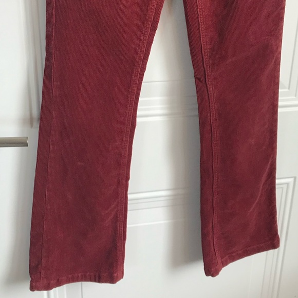 VOLCOM Women’s 25 Rust Crimson Corduroy Stoned Bootleg Boot Cut Pants in EUC - Picture 9 of 16